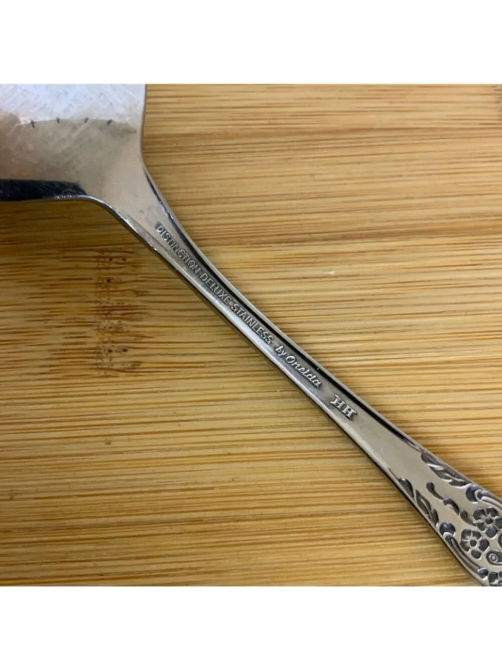 Oneida Distinction Deluxe Kennett Square 4 Soup Spoons Discontinued Flatware